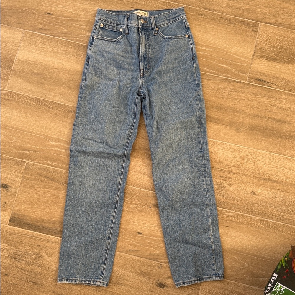Madewell Women's Straight Leg Blue Jeans